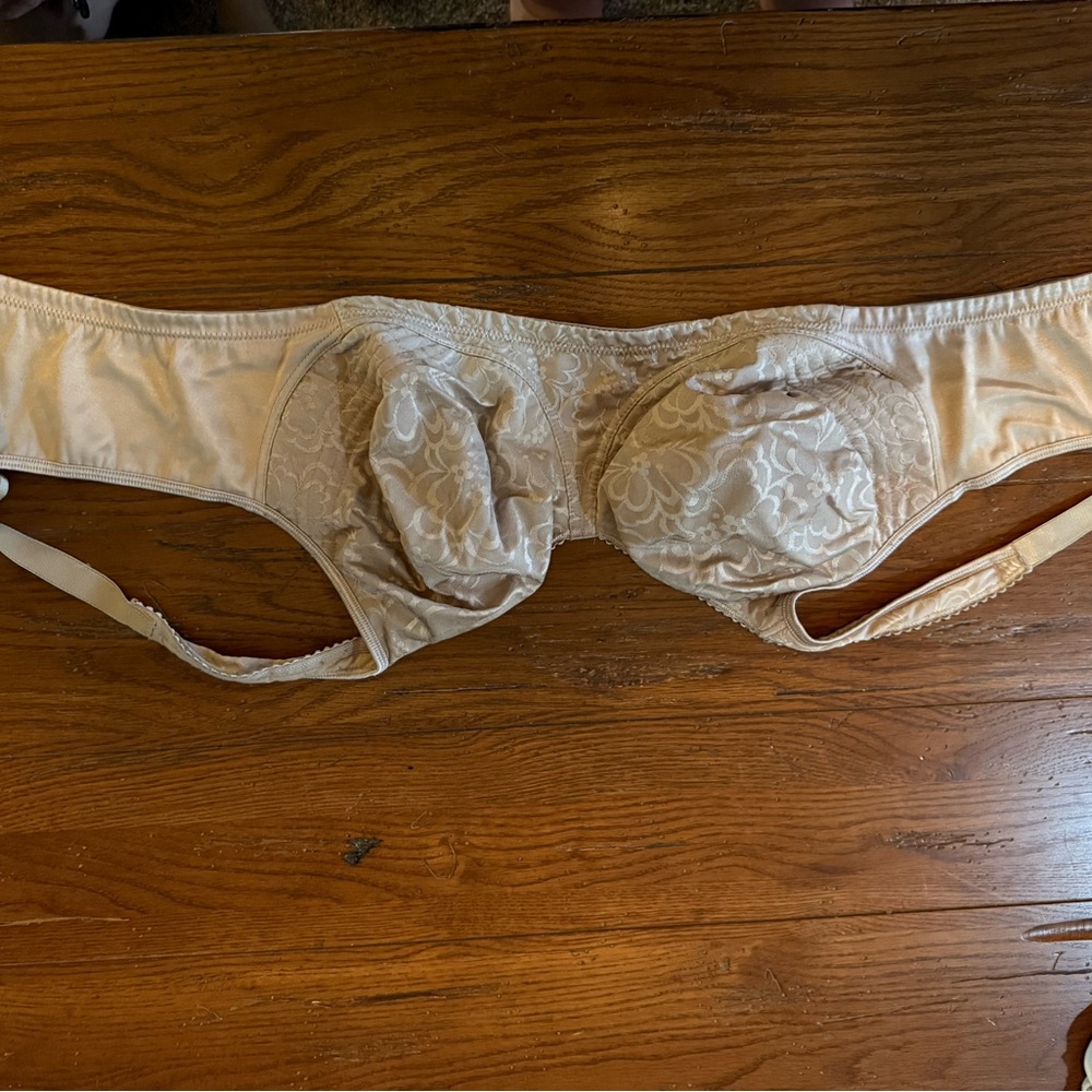 Playtex Bra - 44DD